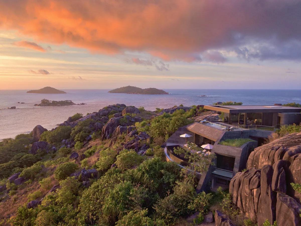 Luksuzna vila s privatnim bazenom ob sončnem zahodu