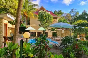 Casa de Leela Guesthouse & CocoLux Apartments